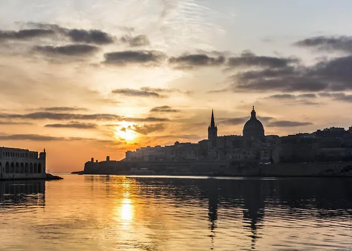 Valletta Skyline Serenity Luxury Harbour Views