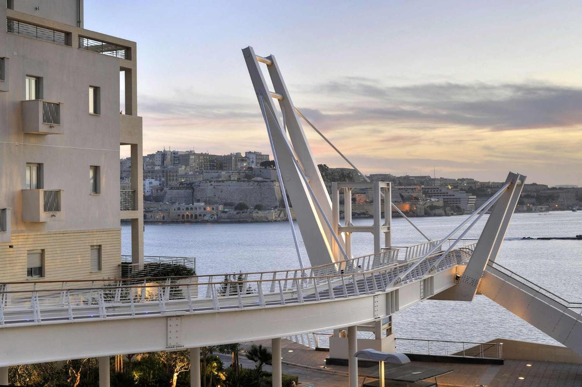 Valletta Skyline Serenity Luxury Harbour Views *