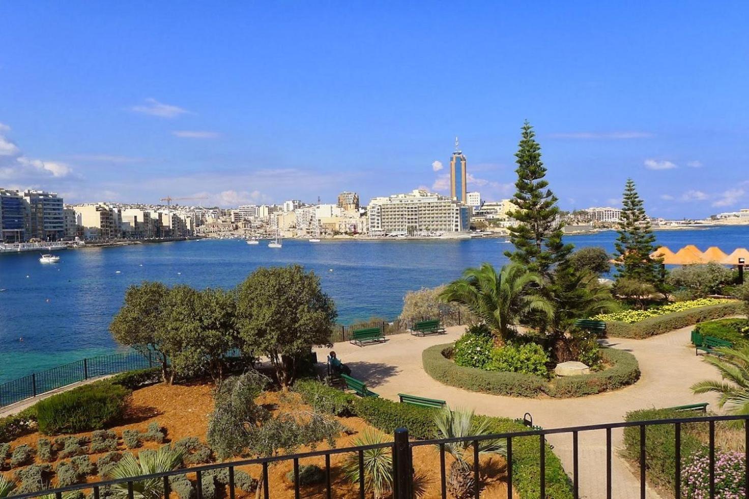 Valletta Skyline Serenity Luxury Harbour Views