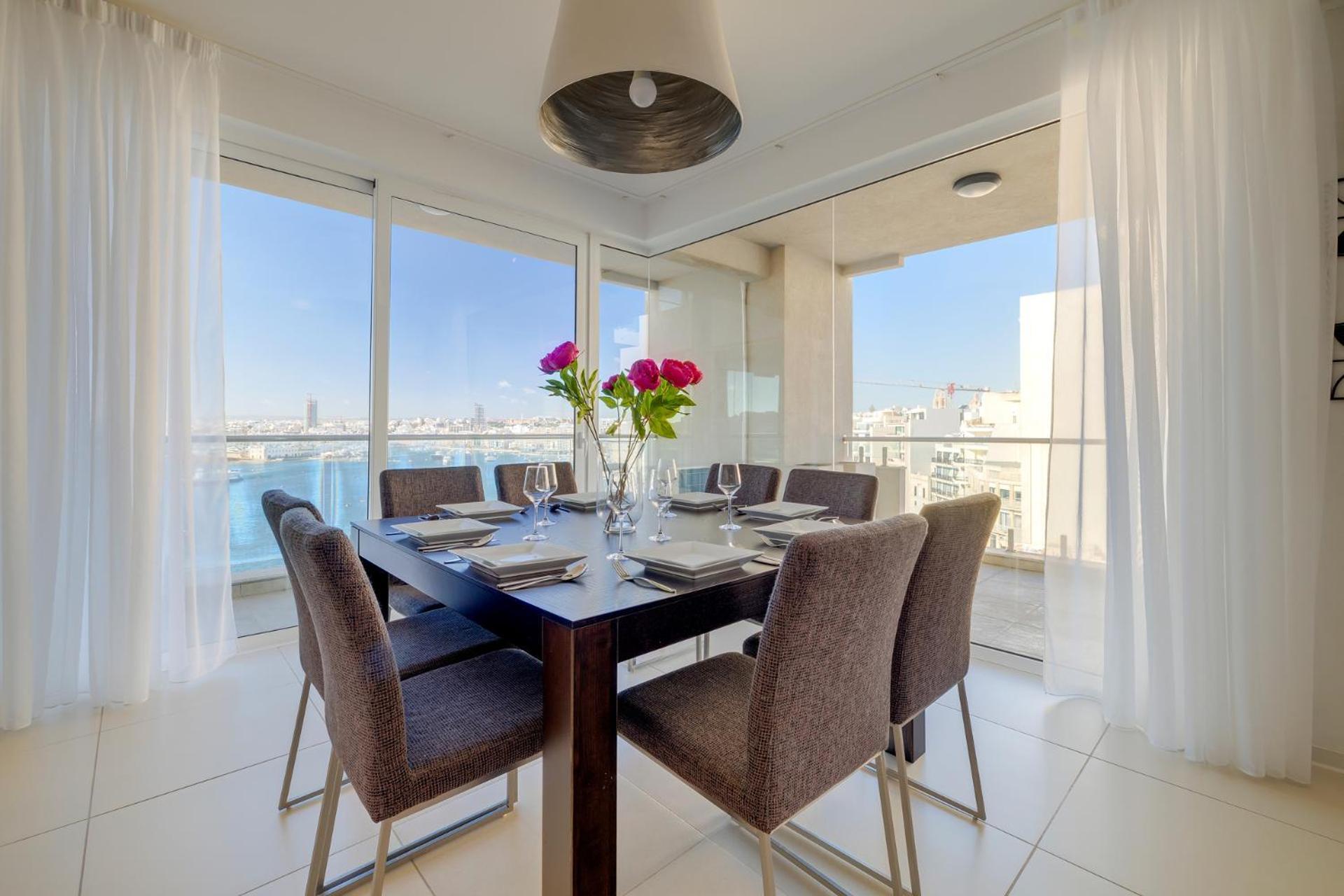 Valletta Skyline Serenity Luxury Harbour Views * Sliema